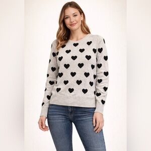 Heart Pattern Crew Neck Sweater - Gray and Black